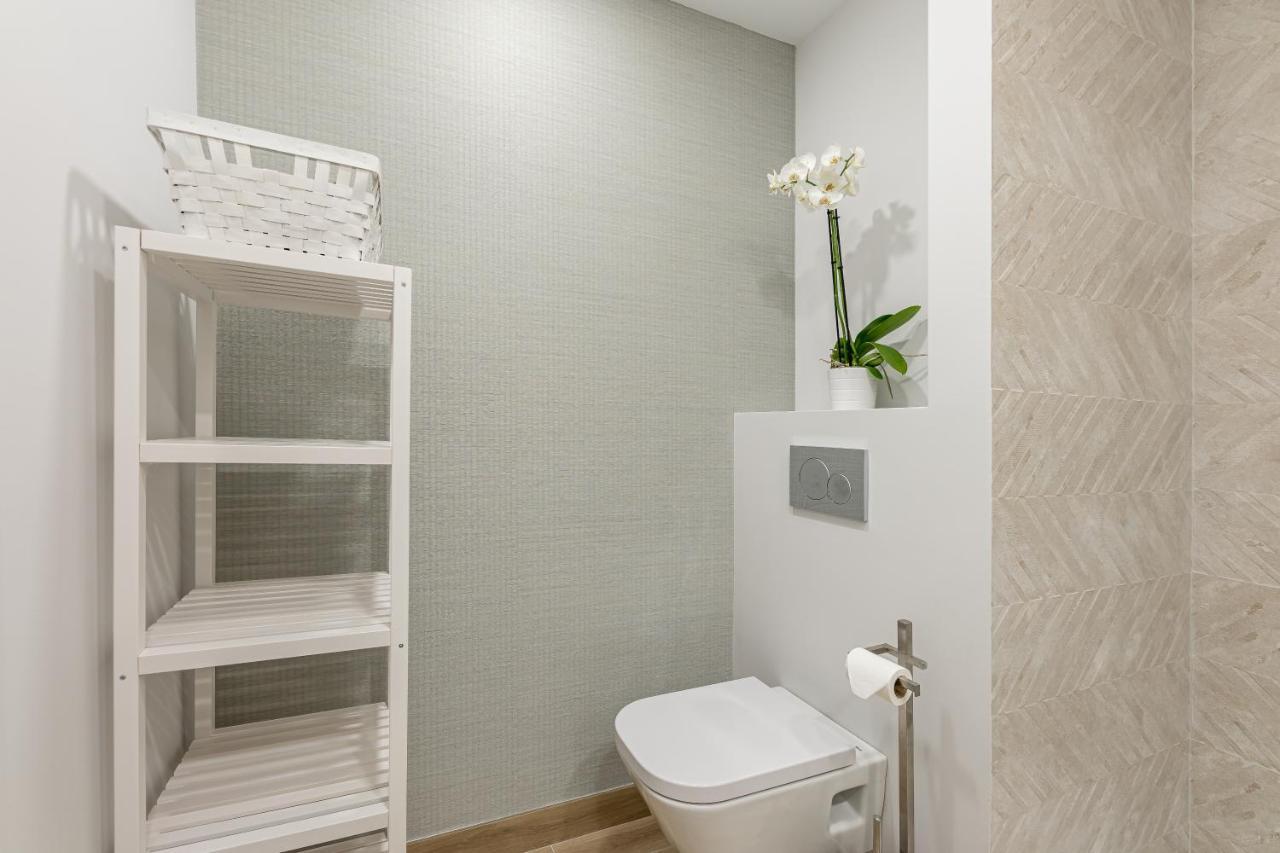 Brandnew Apartment By The Beach Marbella Dış mekan fotoğraf